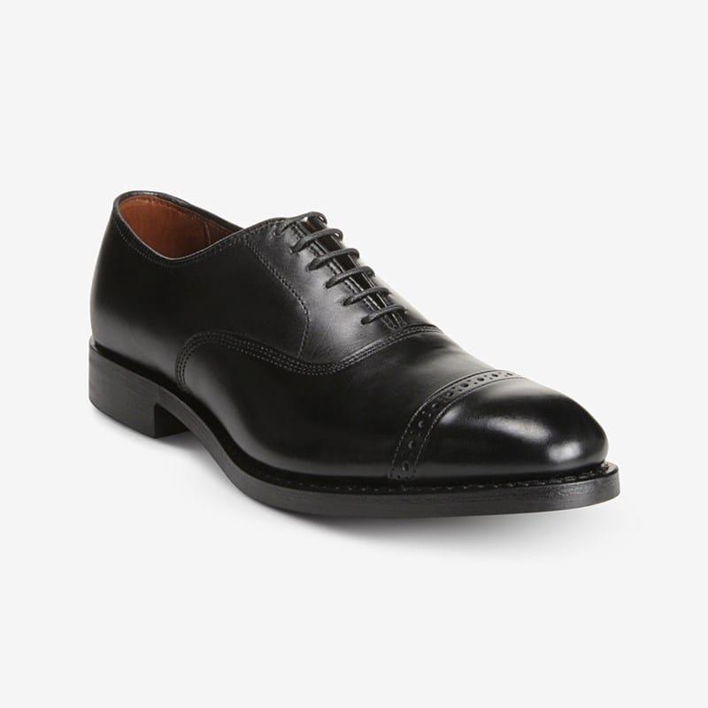 Allen Edmonds Fifth Avenue Cap-toe Oxford Dress Shoe with Dainite Sole in Black Leather, size 10.0 2E